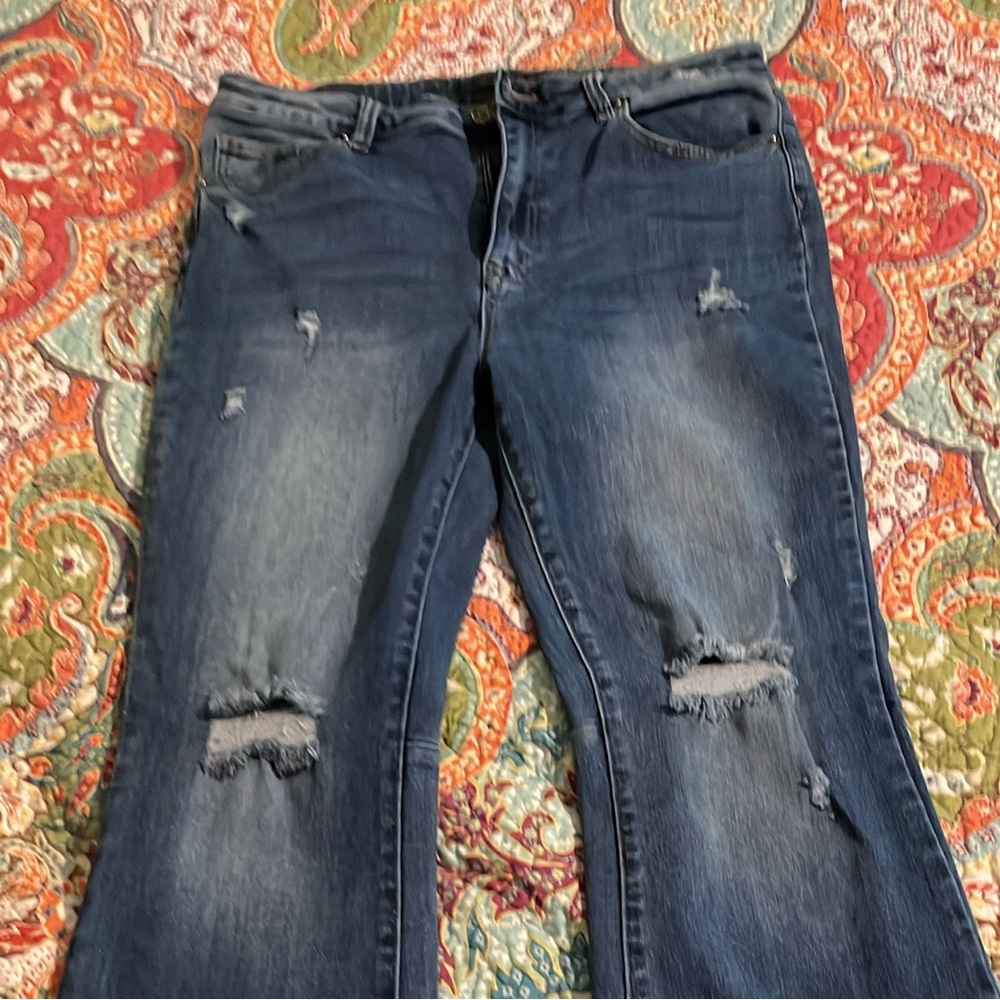 Flare stretch raw hem jeans